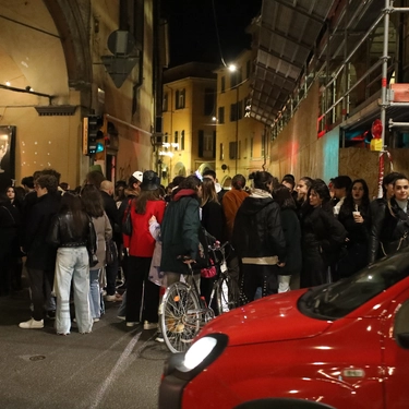 Halloween in via Guerrazzi a Bologna, negozi aperti e tanti eventi per i bambini. Come cambia la viabilità