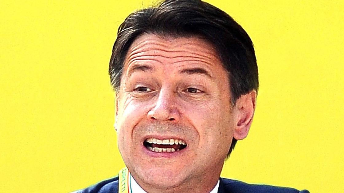 Oggi la visita di Conte. Il leader M5s in città. Camminata in centro e poi alla festa del Pd