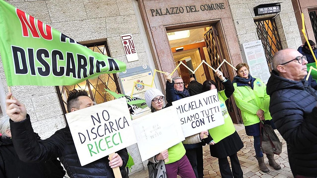 Europa Verde manifesta pro-Riceci. Carrabs: "Serve cambiare la logica: più differenziata". Altra denuncia, dopo la Procura, anche alla Corte dei Conti .