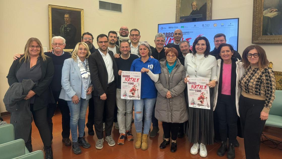 Le renne atterrano in centro storico a Fano: mare di iniziative