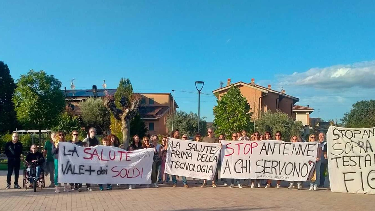 Il comitato "Salviamo Belforte" chiede revoca autorizzazione per palo telecomunicazioni. Sit-in e azione legale contro emissioni nocive.