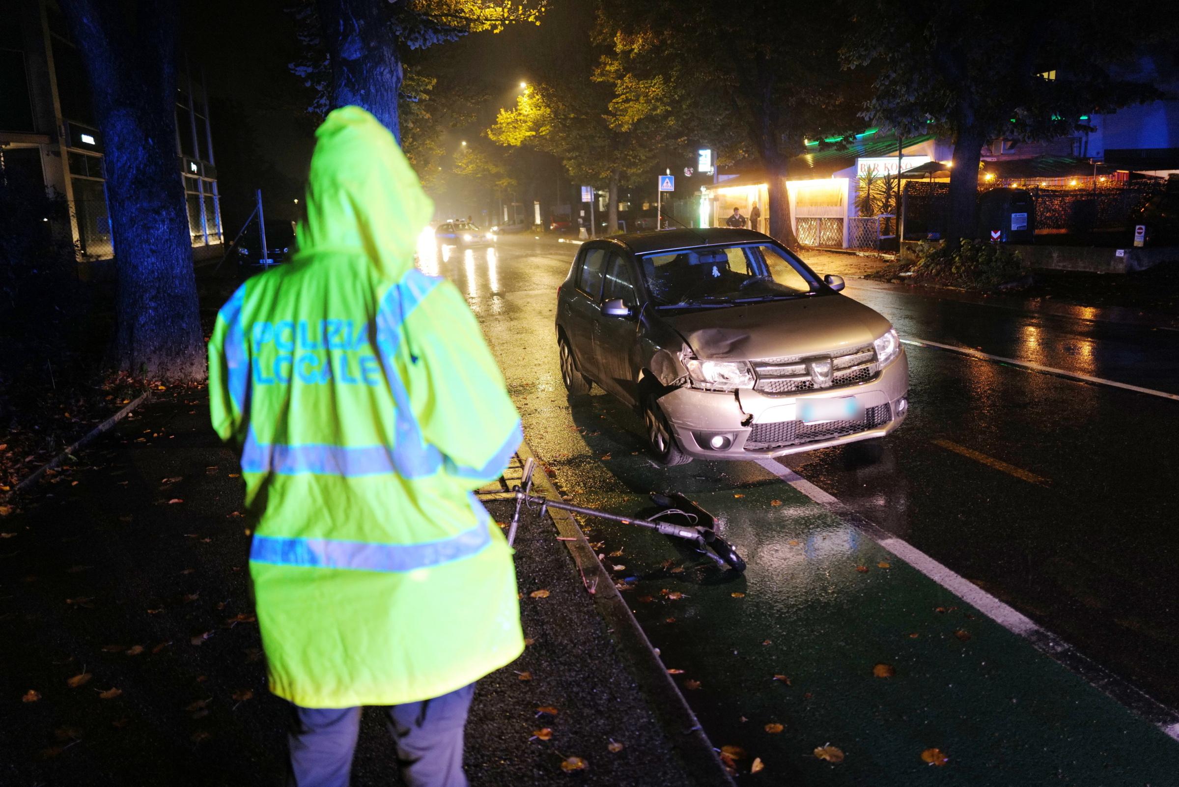 Tragedia a Forlì, investito in monopattino. Giovane padre muore dopo 24 ore