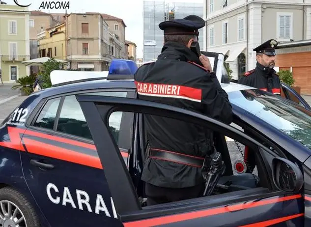 Malore durante la perquisizione: muore in ospedale