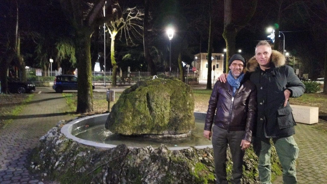 "Prosegue il restyling della città: è il momento della "fontana dei giardini". Così il sindaco David Grillini che spiega: "Celebriamo...