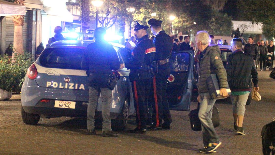 Spedizione punitiva dall’Abruzzo: devastato un locale, quattro feriti