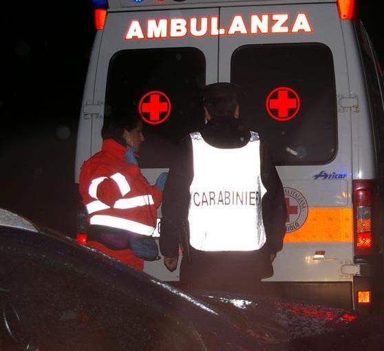 Fabbrico, quarantenni aggrediti da gruppo di giovani