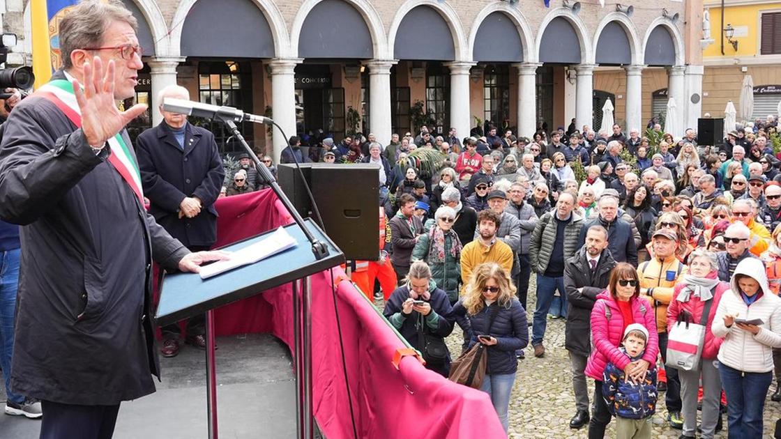 Il 25 Aprile in piazza Grande: 