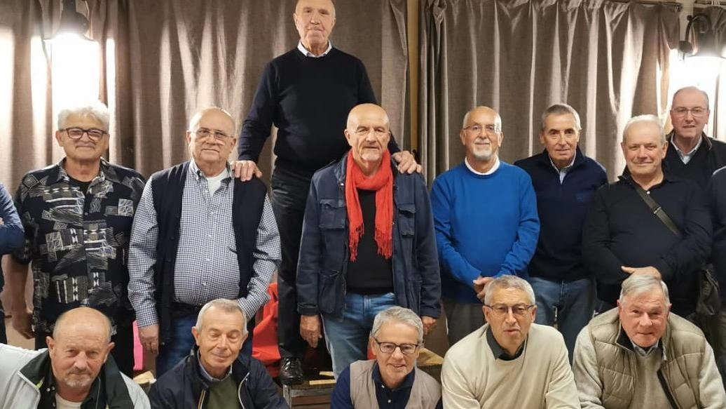 La classe quinta A dell’Iti Nobili si ritrova a cena dopo 50 anni