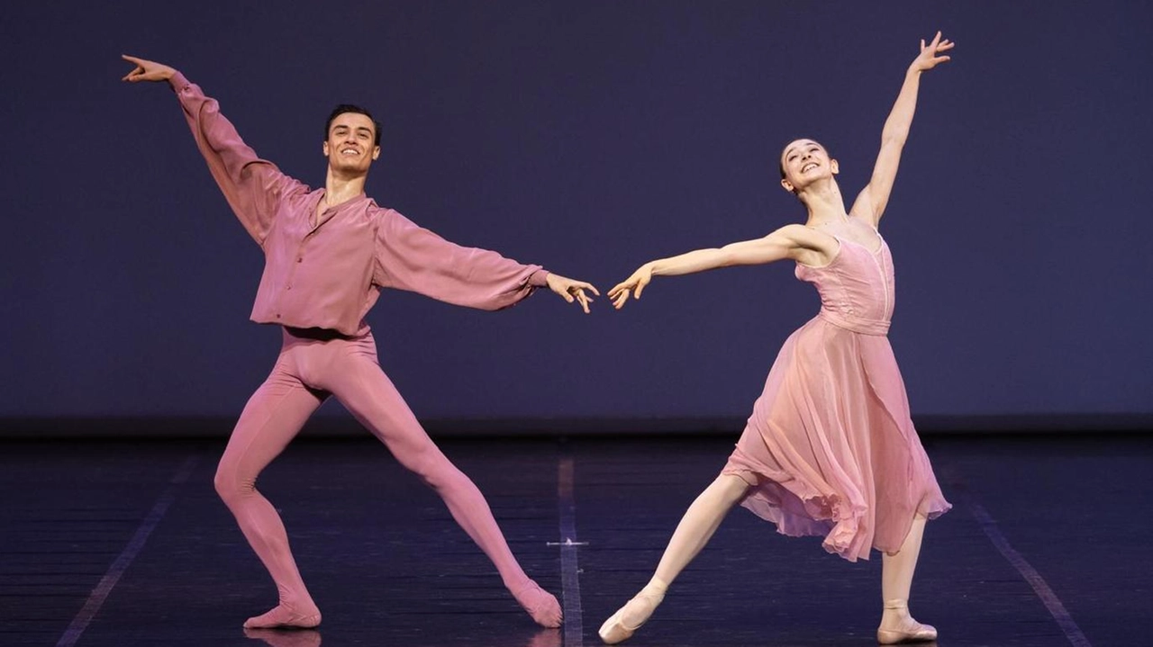 Un talento internazionale a soli vent’anni, ingaggiato dall’Alberta Ballet. "Tutto ha avuto inizio accompagnando la mia sorellina a lezione..." .