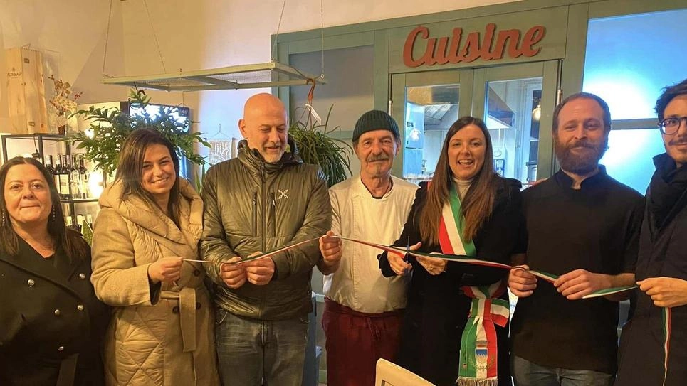 Ha aperto a Santa Sofia l’osteria ‘Il Puledro impennato’. Siamo in piazza Garibaldi 6/A, a fianco del Teatro Mentore nel...