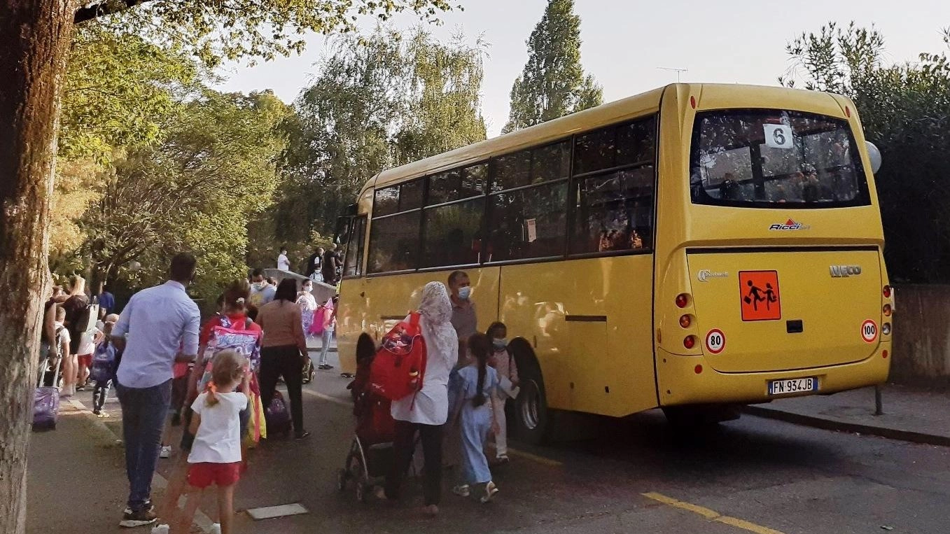 Mensa, bus, pre e post scuola: riaperte le iscrizioni dal 1° luglio