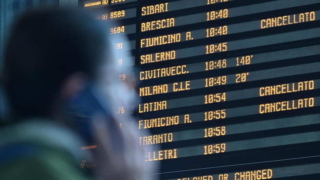 Sciopero oggi dei treni: dalle 21 previste cancellazioni e ritardi anche in Emilia Romagna