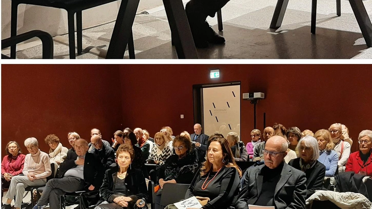 La presidente Francesca Zanardi Bargellesi e i soci durante l’assemblea