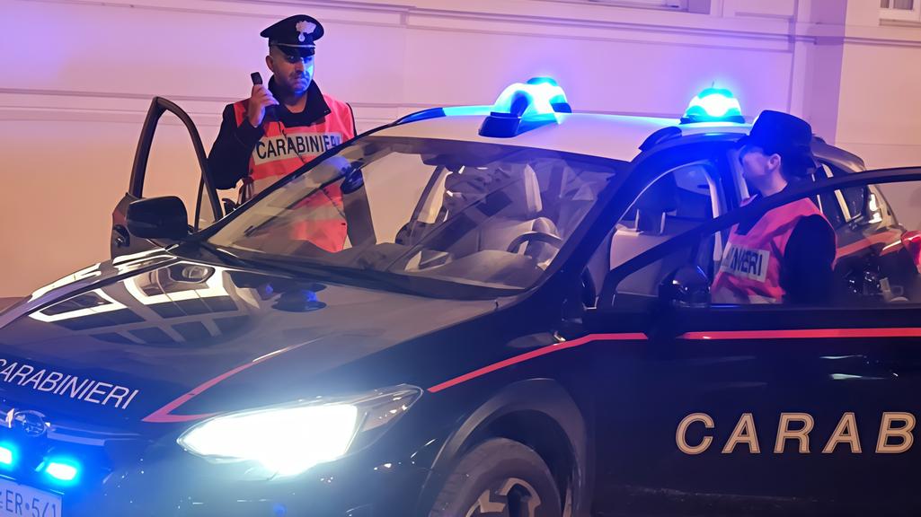 Controlli e pedinamenti. Spaccio nel parcheggio. Arrestato un 29enne