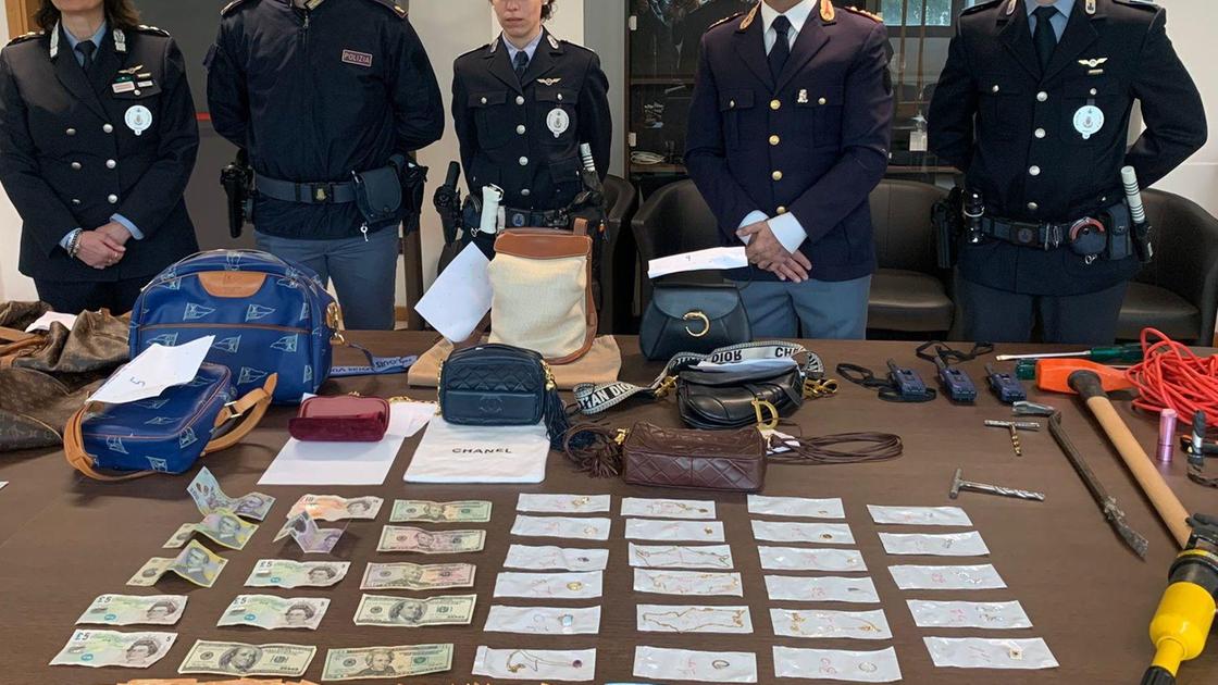 Raffica di furti tra Reggio e Modena. Arrestati i due ladri ‘professionisti’. Stimato un bottino di 400mila euro