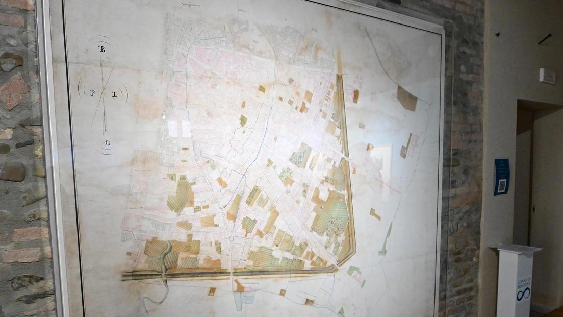 "Restaurata una mappa incredibile dell’800"