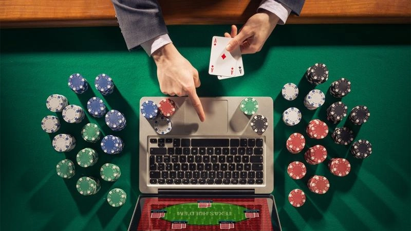 Poker online e scommesse, in un anno spesi oltre 360 milioni di euro