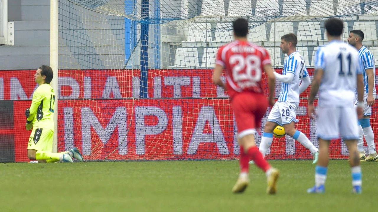 Biancazzurri in dieci dal 42’ per un’altra espulsione di El Kaddouri. E quando il Perugia la sblocca, ci pensa il capitano a salvare i suoi dal ko.