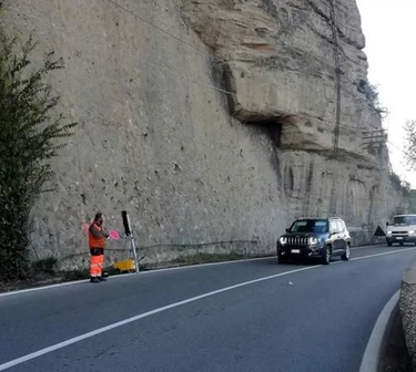 Strada Porrettana chiusa tutta notte: i percorsi alternativi