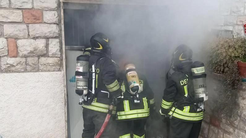 Vigili del fuoco al lavoro a San Lorenzo in Campo