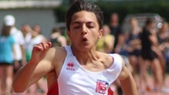 Il giovane Fabrizio Caporusso, 17enne di Cervia, si prepara per i Campionati Europei Under 18 di atletica a Banská Bystrica dopo aver vinto i Regionali con tempi eccezionali.