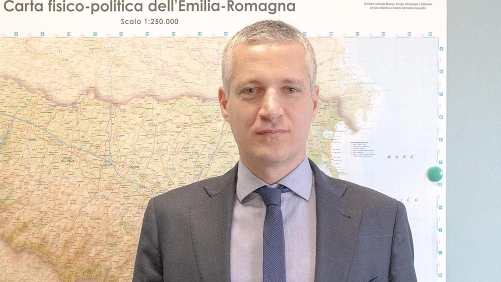 Simone Pelloni, vignolese, 38 anni, già sindaco di Vignola e attuale consigliere regionale di Rete Civica. Con questa candidatura ufficializza il suo passaggio a Fd’I