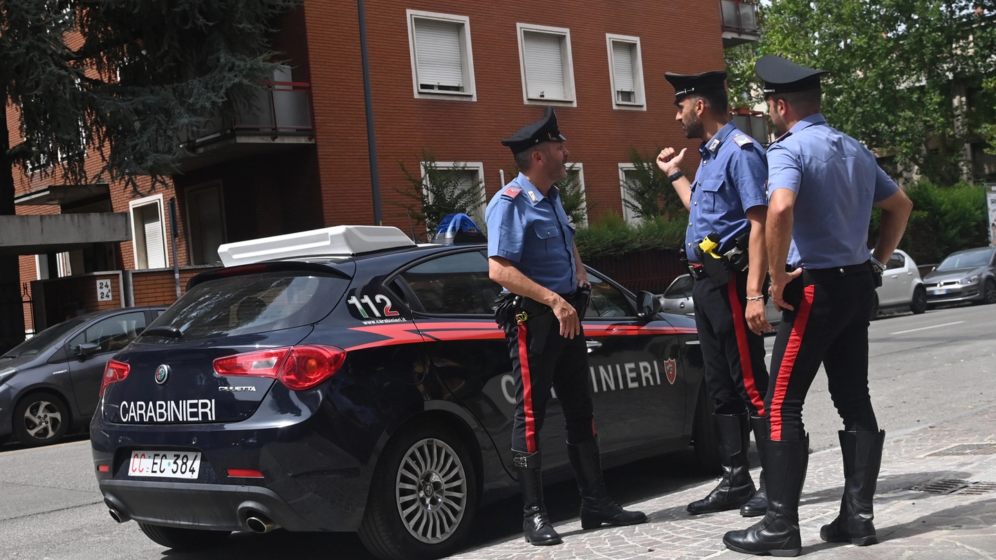 I carabinieri stanno indagando a seguito della denuncia sporta da una trentenne per violenza sessuale