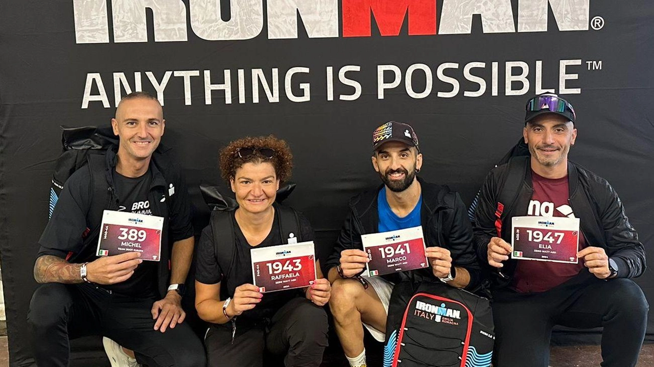 Cinque atleti della zona del Fermano hanno completato la sfida del triathlon Iron Man a Cervia, con tempi tra le 11 e le 13 ore. Emozione e supporto al traguardo.