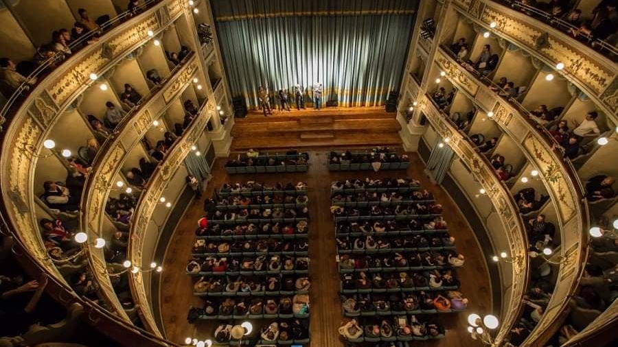 A teatro la 14esima edizione della Nuova Coppa pianisti di Osimo voluta e diretta artisticamente dal maestro Gianluca Luisi