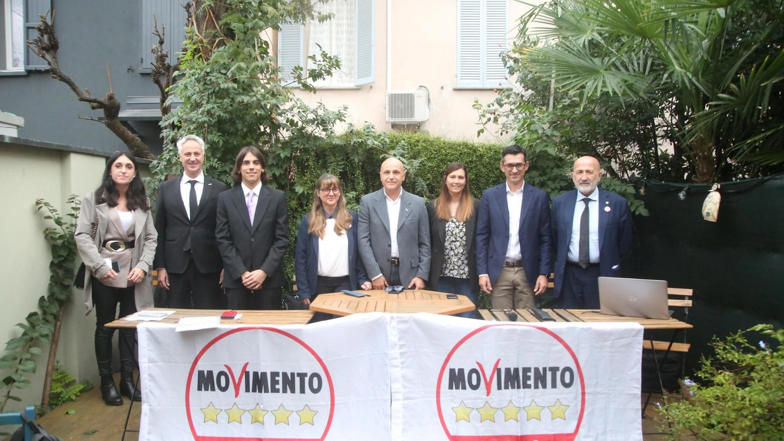 I candidati del Movimento 5 Stelle: "La Regione contro la povertà"