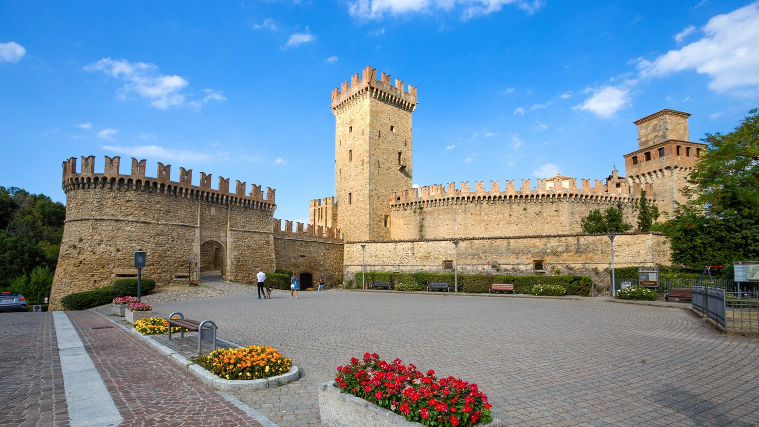 Il castello di Vigoleno, in provincia di Piacenza nella frazione di Vernasca