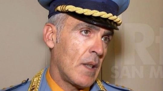 Nel 1985 l’ufficiale Amedeo Paganelli entra a fare parte della Polizia Civile