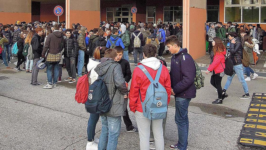 Risultati Invalsi a Macerata: “bocciato” uno studente su tre nei test di Italiano e Matematica