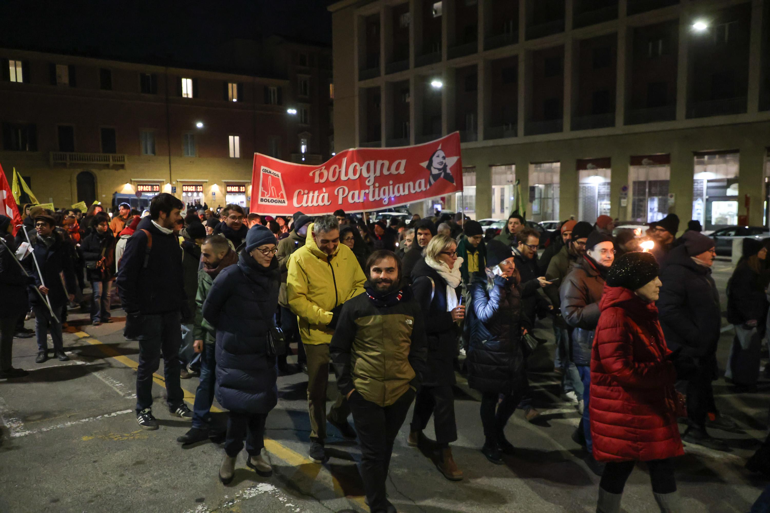 Ddl sicurezza, oggi il corteo di protesta in centro a Bologna: i bus deviati