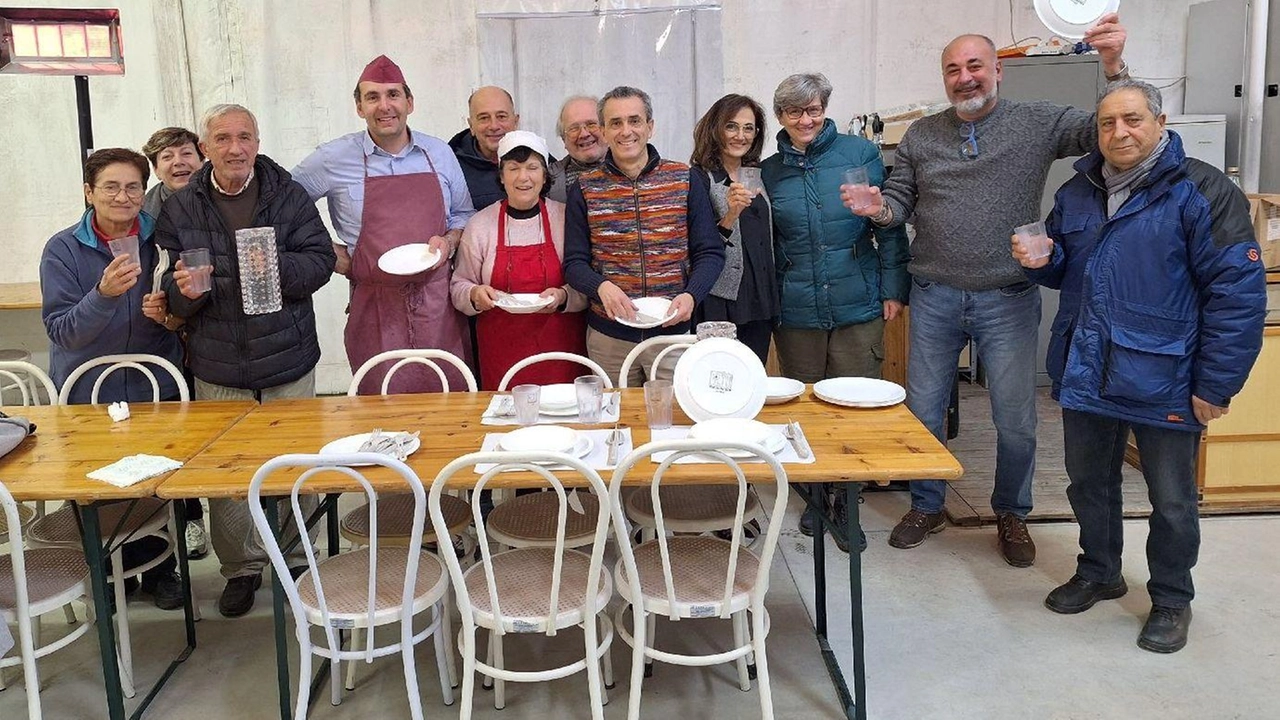 A Fiumana, durante il pranzo dell’Epifania, utilizzati piatti, bicchieri e posate acquistati dal Comune di Predappio grazie a un bando Atersir .