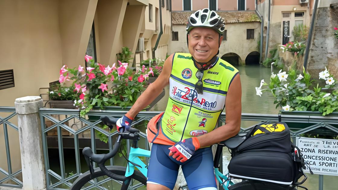 Bologna, due ruote di felicità. L’impresa del tifoso ciclista: "In bici fino al ritiro di Valles"