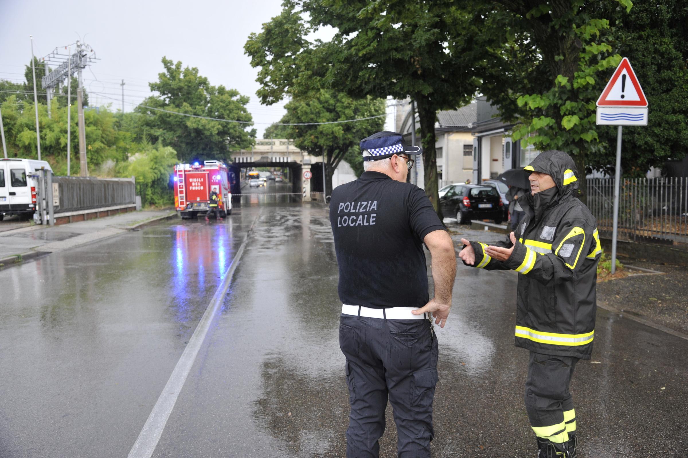 Bomba D’acqua Oggi Su Forlì: Strade Allagate E Sottopassi Chiusi