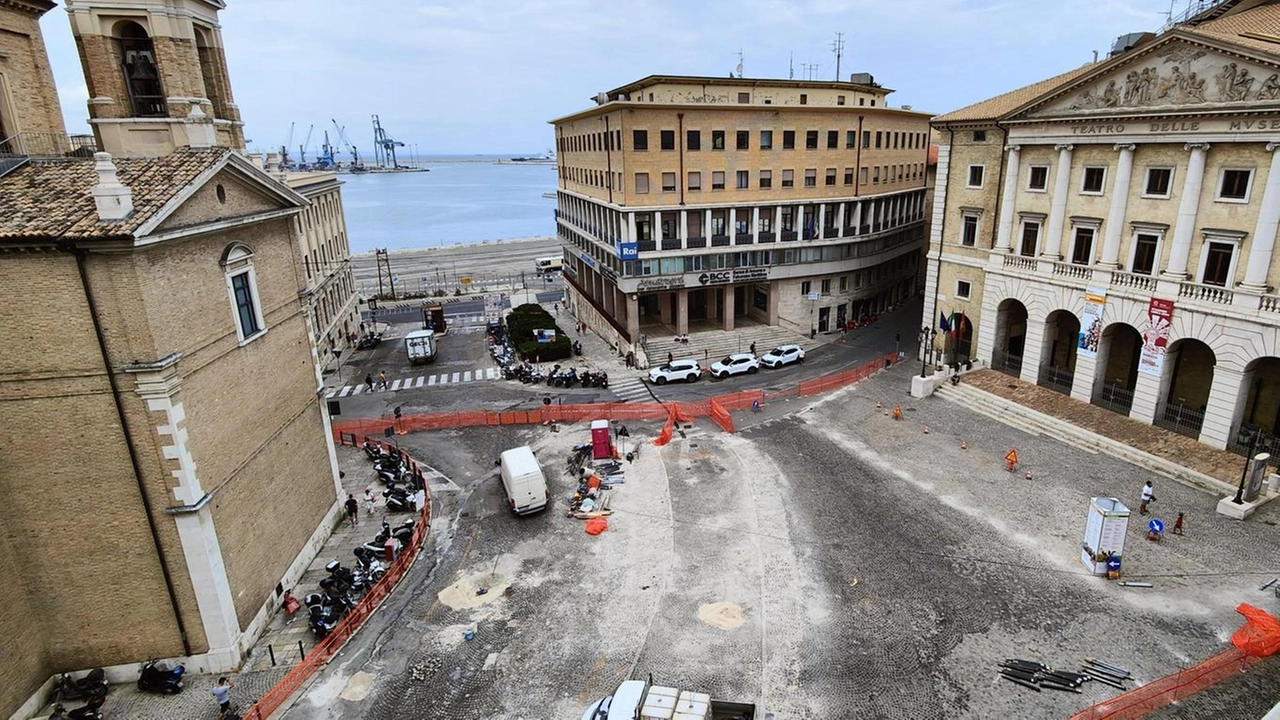 Il segretario dell’associazione plaude ai lavori del Comune: "Magari con una fontana. I Rinoceronti di Trubbiani vanno comunque valorizzati anche in una rinnovata piazza Pertini". . .