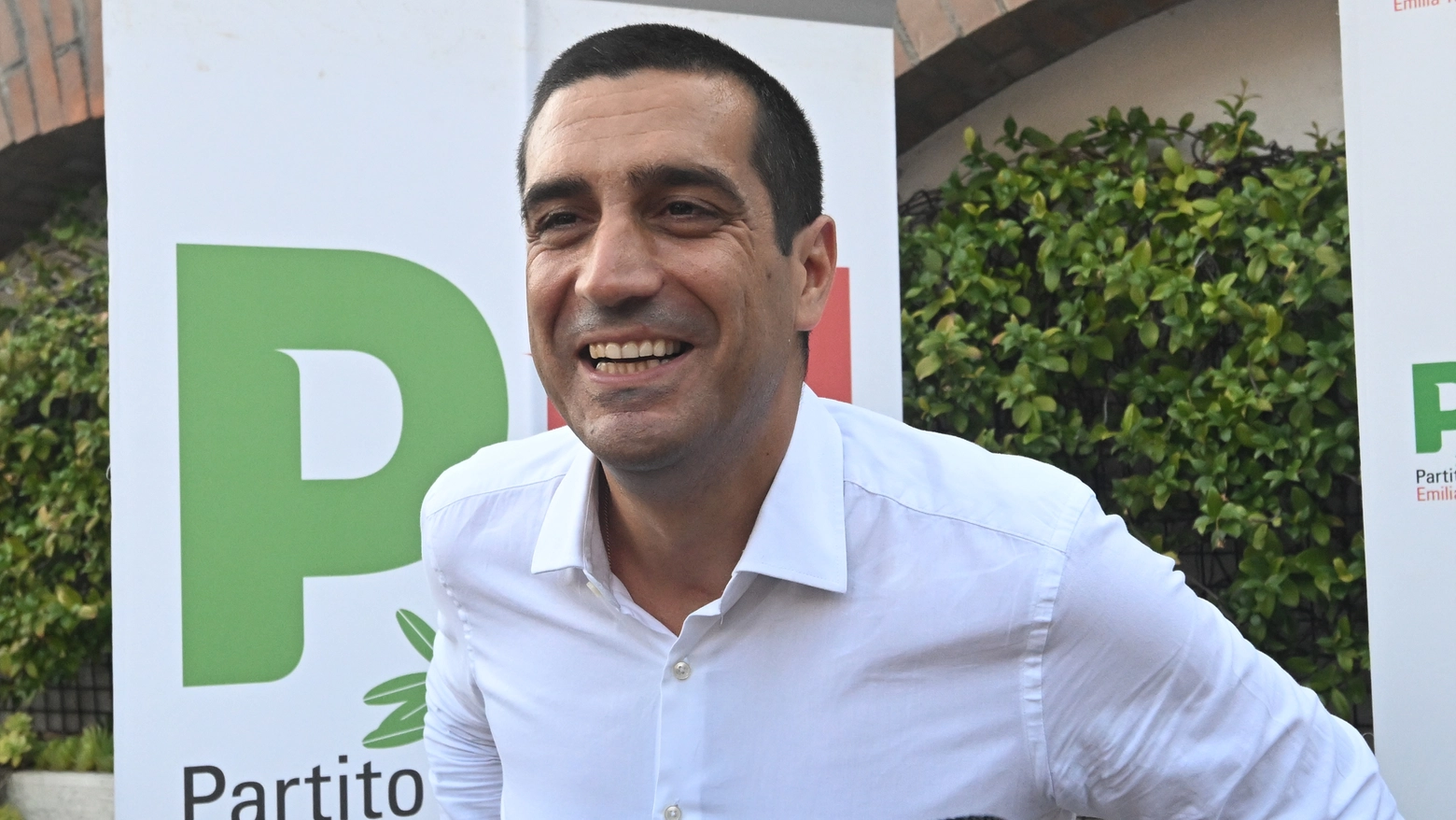 Per scegliere il successore di Bonaccini si voterà il 24 novembre. Il sindaco di Ravenna: “La prima cosa da fare è costruire la coalizione, i partiti li sto sentendo già da tempo, sarà importante costruire un programma insieme”