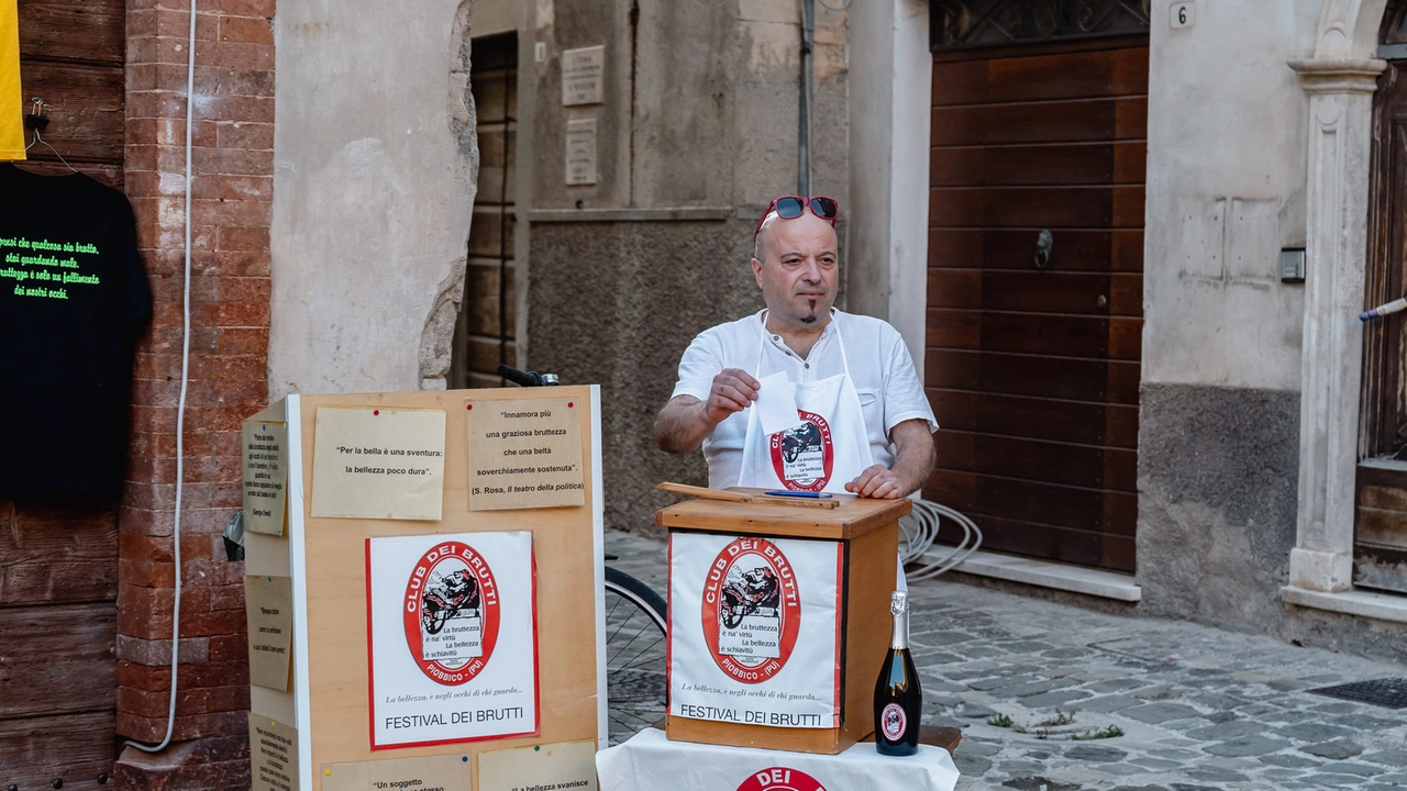 Festival dei brutti a Piobbico (Pesaro Urbino)