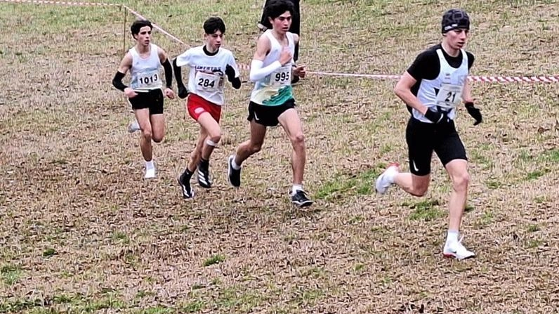 Atletica: oltre alla campestre, nelle gare indoor di Modena Agnello domina i 60 metri in 7“08. Alessandri bissa il titolo regionale. La Virtus si mette in luce nel cross