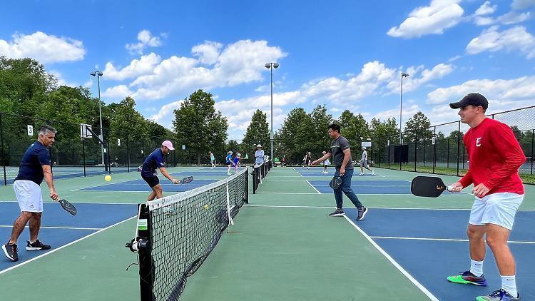 Sale sempre di più la febbre per il pickleball. Dalle Marche a Roma per il primo circuito