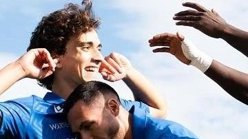 Pietro Antonioni dopo il gol alla Rata