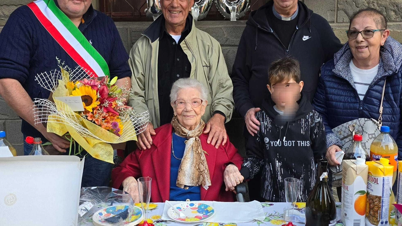 Festa di compleanno per Maria Bressi, che ha compiuto cento anni