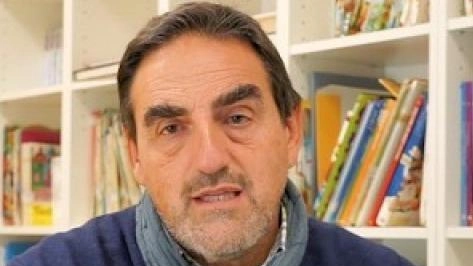 L'ITTS Divini di San Severino si conferma leader provinciale per l'inserimento nel mondo del lavoro. Il dirigente Luciani sottolinea l'importanza del percorso post-diploma e la necessità di ampliare la capacità della scuola per rispondere alla domanda del territorio.