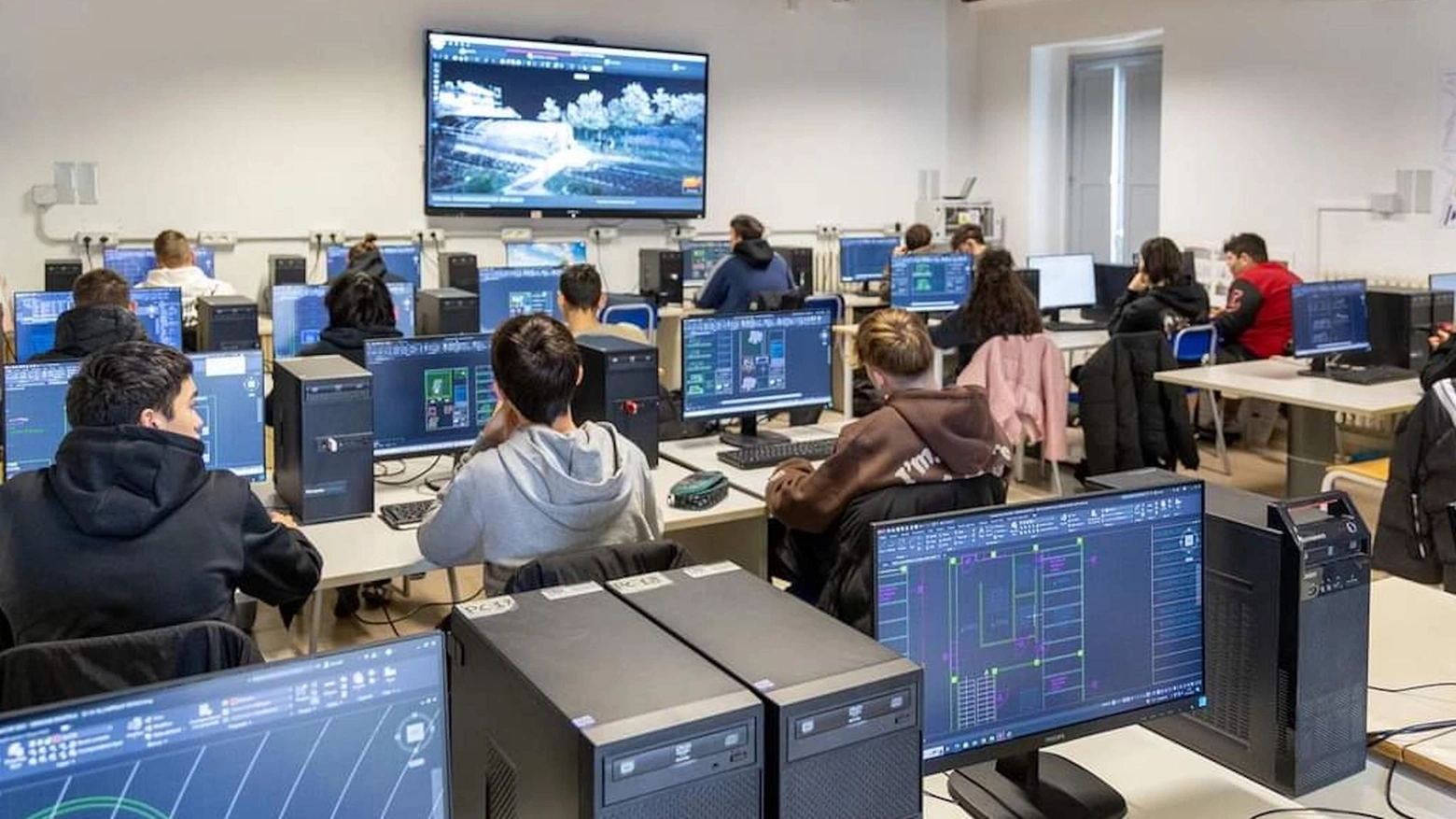 Gli studenti fanno un grattacielo. A Chicago