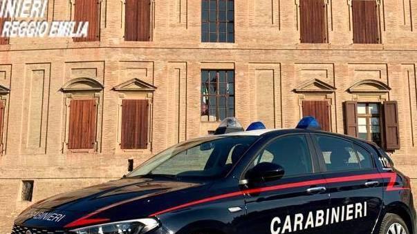 Picchia e deruba un suo coetaneo. Denunciato un ragazzo di 19 anni