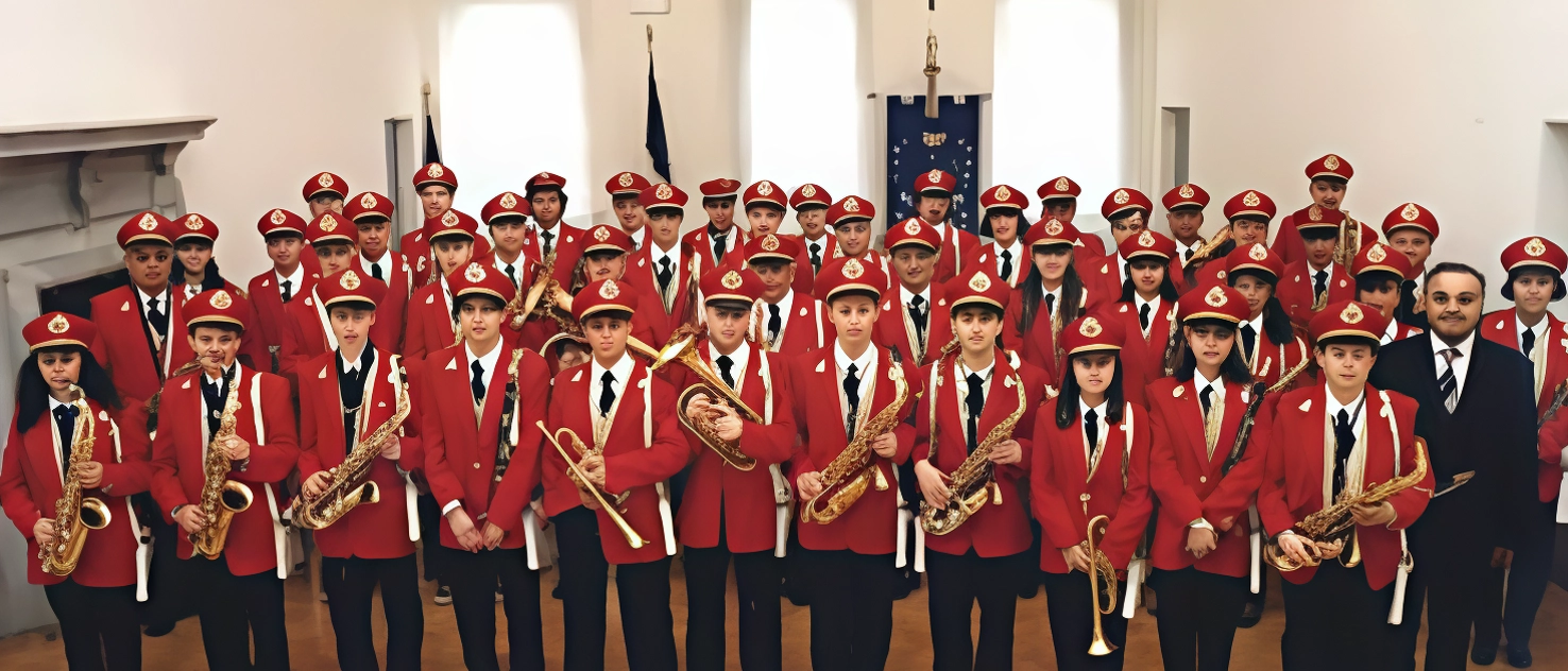 La Banda musicale di Montefelcino celebra 110 anni di storia, nata come banda parrocchiale nel 1914. Oggi e domani festeggerà con esibizioni e concerti, accogliendo altre bande per l'occasione.