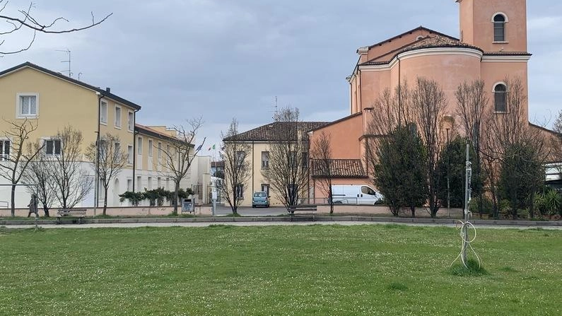 Il Comune di Cesenatico propone la creazione di un parco natalizio a Largo San Giacomo per attrarre turisti e promuovere lo spirito natalizio, con bancarelle, spettacoli e attrazioni dal 1° dicembre al 12 gennaio.