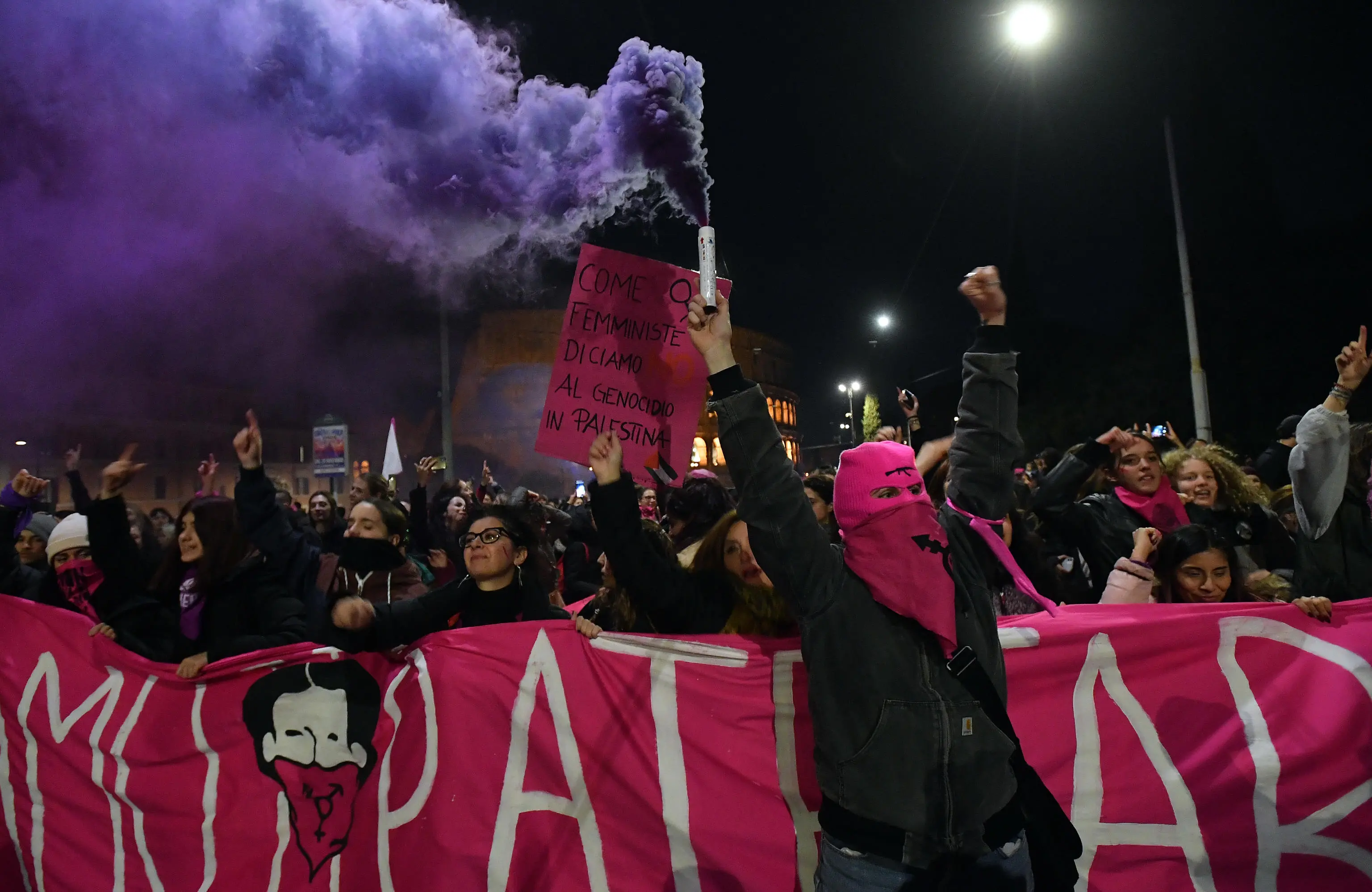 Corteo oggi a Bologna: il percorso delle attiviste di ‘Non una di meno’